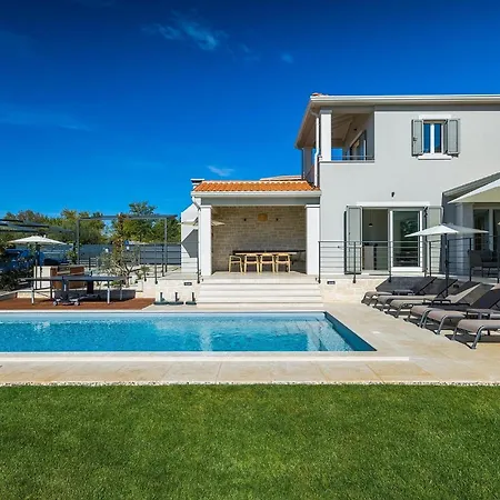 Ferienhaus Regina Markovac