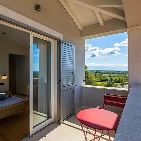 Semesterbostad Regina Markovac