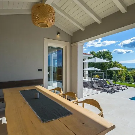 Semesterbostad Regina